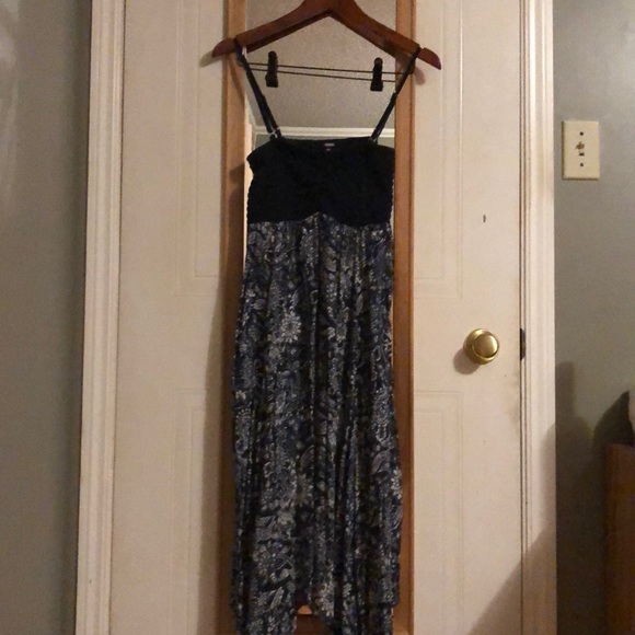 Pleated dress - Picture 1 of 3